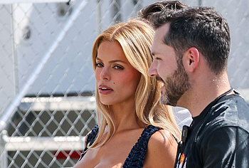 Brooks Nader Nude Pussy Upskirt and Bikini Photos