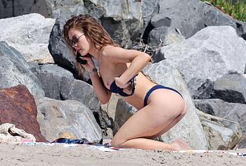 Kara Leona nude and bikini pics