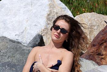 Kara Leona nude and bikini pics