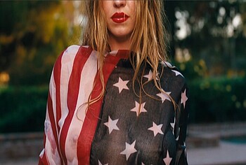 Sydney Sweeney Nude and Chloe Cherry Doggy Sex in Euphoria