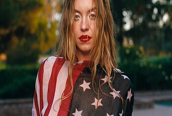 Sydney Sweeney Nude and Chloe Cherry Doggy Sex in Euphoria