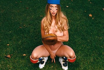 Sydney Sweeney exposed