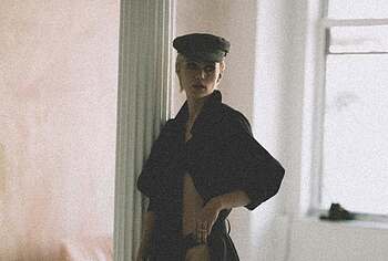 Suki Waterhouse Nude And Hot Lingerie Selfie Pics