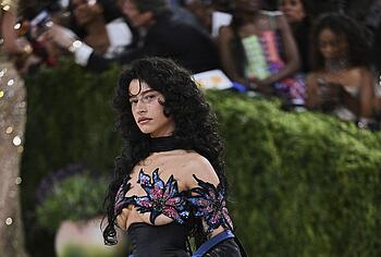 Odessa Azion Paparazzi Underboob Braless Photos