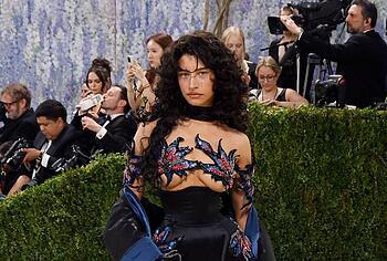 Odessa Azion Paparazzi Underboob Braless Photos