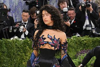 Odessa Azion Paparazzi Underboob Braless Photos