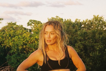 Hilary Duff Bikini And Sexy Swimsuit Photos