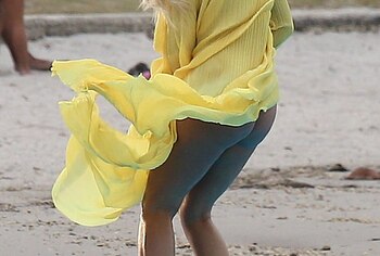 Rita Ora nude and cameltoe upskirt pics