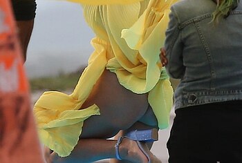 Rita Ora nude and cameltoe upskirt pics