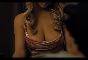 Sydney Sweeney Nude Sex and Bondage Scenes In Euphoria