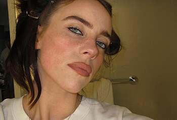 Billie Eilish Pantyhose Upskirt And Lingerie Pics