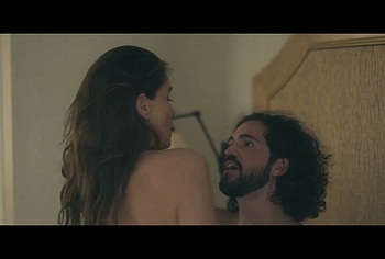 Amanda Peet Nude Sex in Your Friends Neighbors