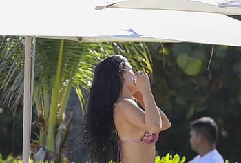 Kylie Jenner Tiny Bikini Ass Photos on the Beach