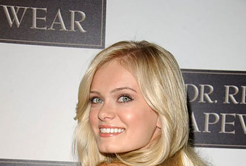 Sara Paxton Topless And See Through Photos