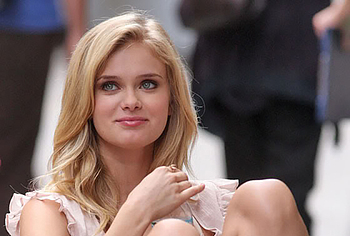 Sara Paxton Topless And See Through Photos