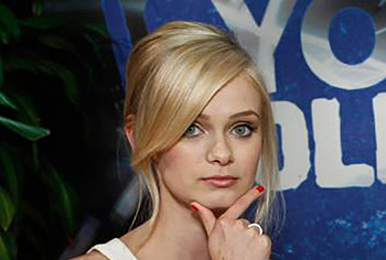 Sara Paxton Topless And See Through Photos