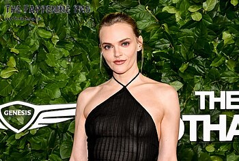Madeline Brewer nude tits without bra