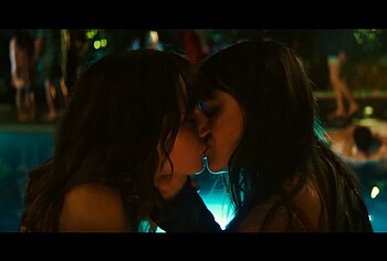 Lily Collias and Malia Pyles Lesbian Scenes in Cape Fear