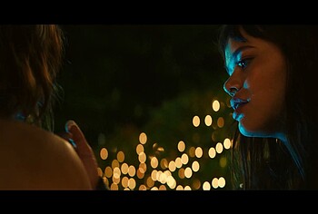 Lily Collias and Malia Pyles Lesbian Scenes in Cape Fear