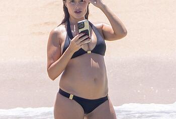 Olivia Culpo Pregnancy And Sexy Bikini Beach Pics