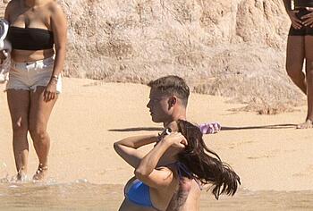 Olivia Culpo Pregnancy And Sexy Bikini Beach Pics