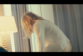 Nadia Tereszkiewicz Nude And Sex Scenes in Two Pianos