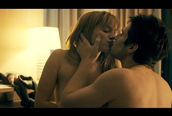 Nadia Tereszkiewicz Nude And Sex Scenes in Two Pianos