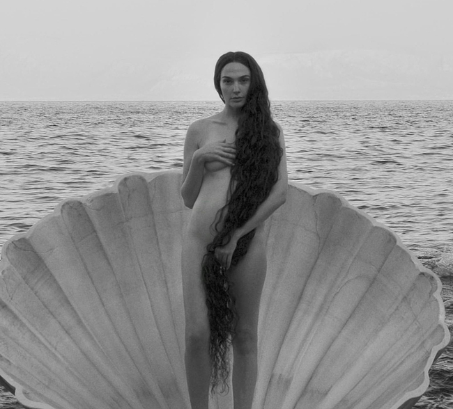 Gal Gadot nude