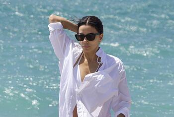 Eva Longoria Pussy Cameltoe and Bikini Ass Shots
