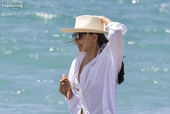 Eva Longoria Pussy Cameltoe and Bikini Ass Shots