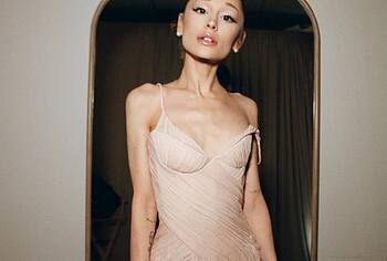 Ariana Grande Nip Slip And Sexy Photos