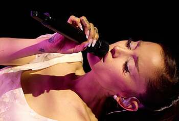 Ariana Grande Nip Slip And Sexy Photos