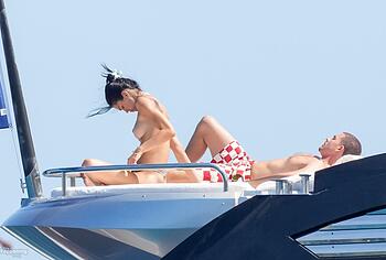 Amelia Gray Topless And Tiny Bikini Photos