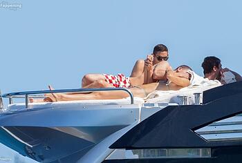Amelia Gray Topless And Tiny Bikini Photos