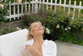 Kate Hudson Sexy Bikini And Boobs Photos