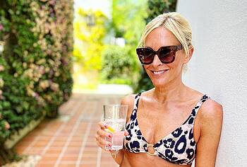 Jenni Falconer Hot Lingerie And Upskirt Photos