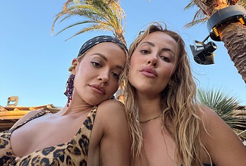 Rita Ora Nude Pics And Bikini Lingerie Selfie Shots