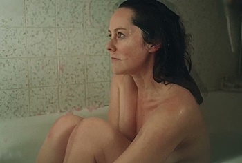 Jena Malone Nude In Bathtube Scene in Sylvia