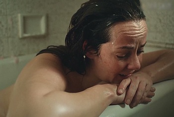 Jena Malone Nude In Bathtube Scene in Sylvia