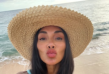 Nicole Scherzinger Bikini And Hot Cleavage Beach Pics