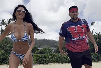 Nicole Scherzinger Bikini And Hot Cleavage Beach Pics