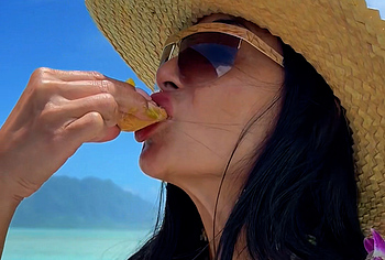 Nicole Scherzinger Bikini And Hot Cleavage Beach Pics