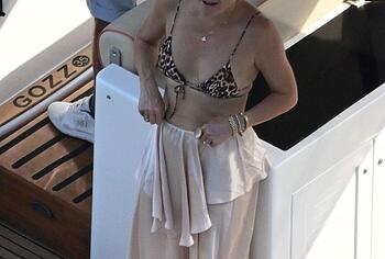 Kate Hudson Relaxing In Tiny Bikini On a Yacht