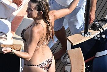 Kate Hudson Relaxing In Tiny Bikini On a Yacht
