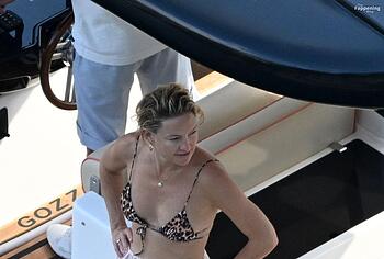 Kate Hudson Relaxing In Tiny Bikini On a Yacht