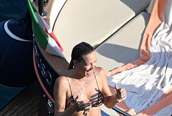 Kate Hudson Relaxing In Tiny Bikini On a Yacht