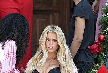 Brooks Nader Nipslip And Lingerie Public Pics
