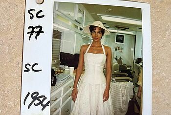 Halle Berry Nude Tits And Lingerie Photos