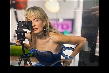 Olivia Wilde Bare Tits and Hot Lingerie in I Wants Your Sex BTS