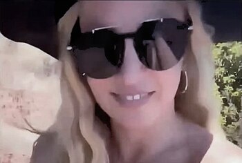 Britney Spears Pussy Upskirt and Nude Tits During Live Stream